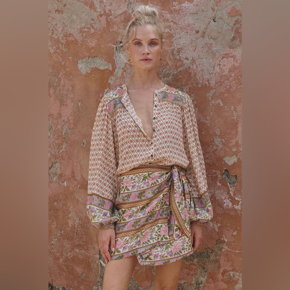 Spell and The Gypsy Collective Sienna Blouse  NWT! VERY RARE - Picture 6 of 11